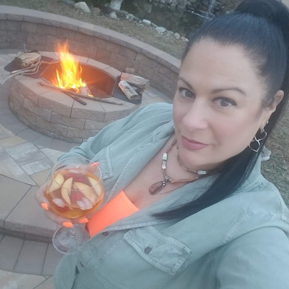 Meet your Posher, Angela